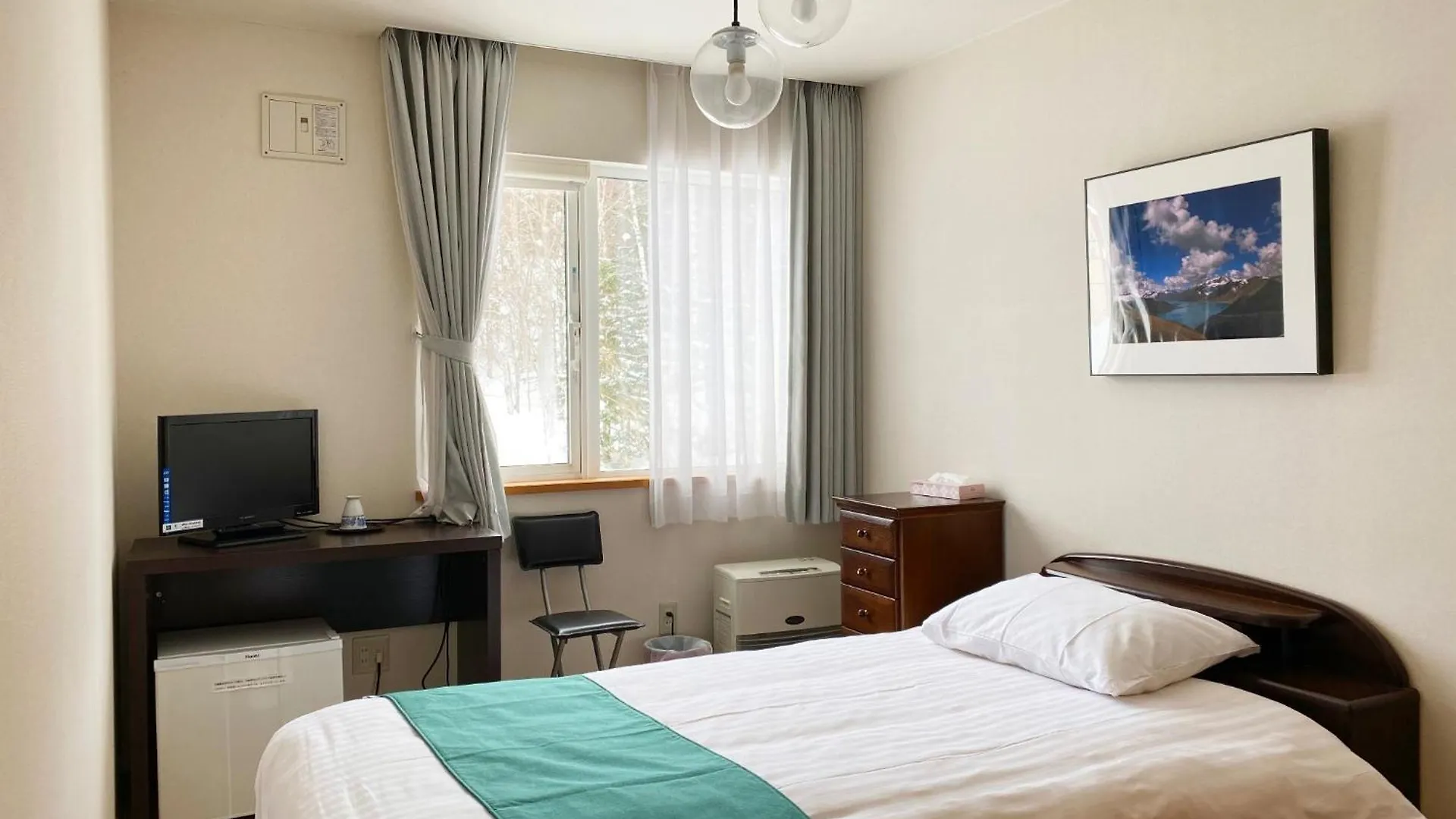 Shirokane Freeport Hotel - Vacation Stay 84726 Kamifurano